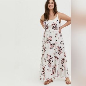 Torrid criss cross back maxi floral dress